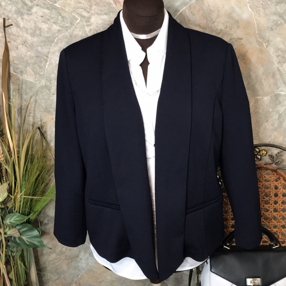 Anne Klein 🌹 stunning suit jacket coat laser